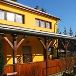 Aparthotel Julia 3*