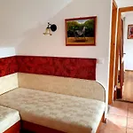 Julia Aparthotel