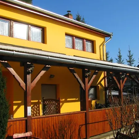 Aparthotel Julia 3*